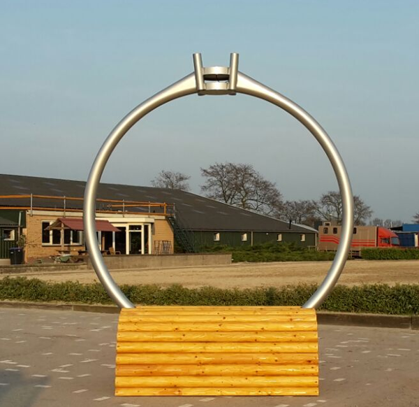 crosshindernissen gemaakt voor de KNHS sponsor Schaap en Citroen. Te zien bij alle eventing wedstrijden in nederland. crosshindernissen gemaakt voor de KNHS sponsor Schaap en Citroen. Te zien bij alle eventing wedstrijden in nederland.